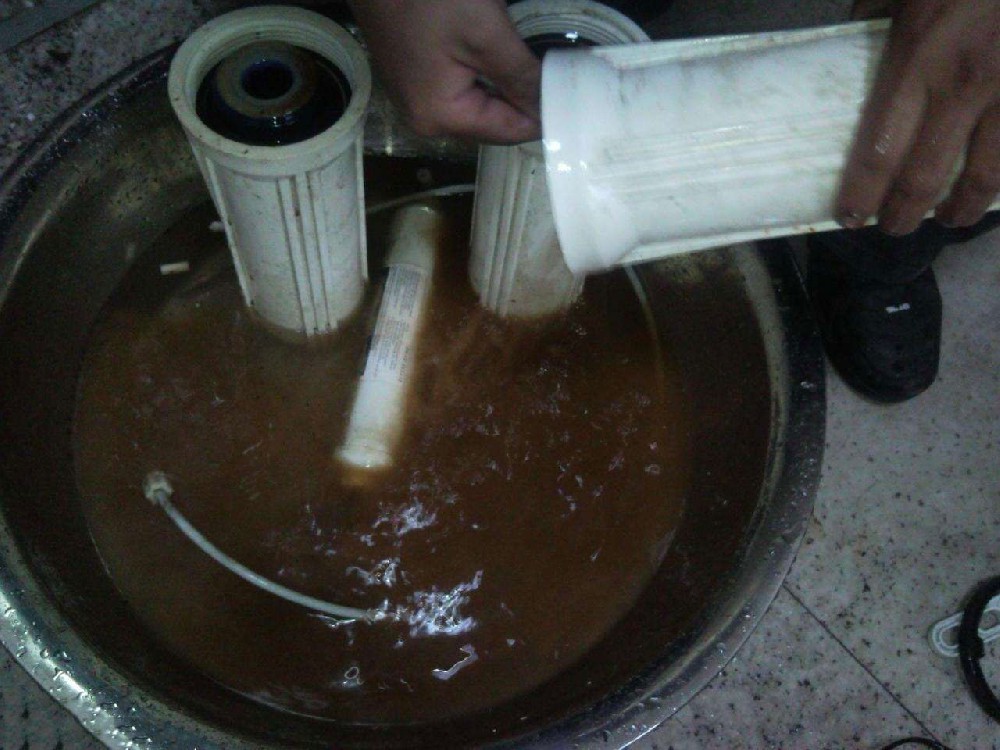 如何確定濾芯達(dá)到該更換的使用壽命？